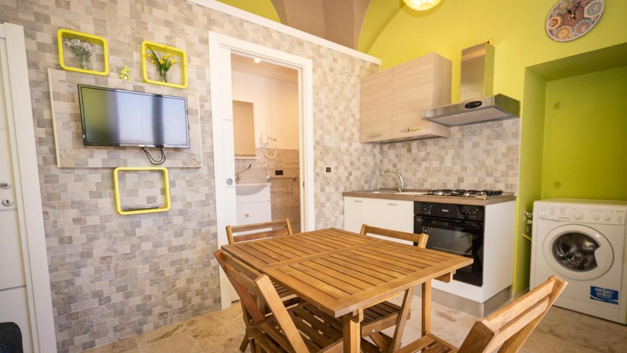 לינה וארוחת בוקר מונופולי Green House מראה חיצוני תמונה